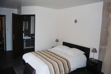 Отель Hôtel Restaurant Le Saint Augustin