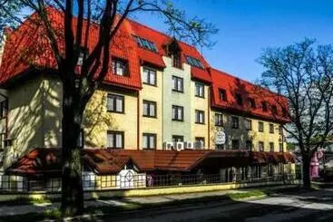 هتل Willa Wolność