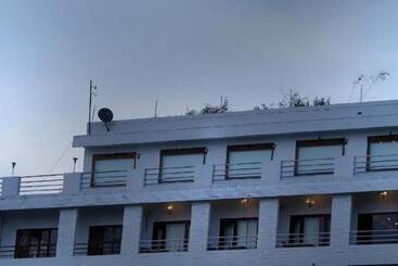 Hotel Shivalik Hills Mussoorie