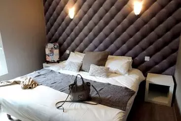 ホテル Logis Hôtel Restaurant Les Coudercous