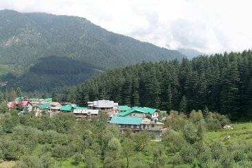 The Orchard Greens Resort   A Centrally Heated Property