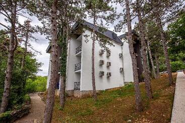 فندق Paviljoni Omorika