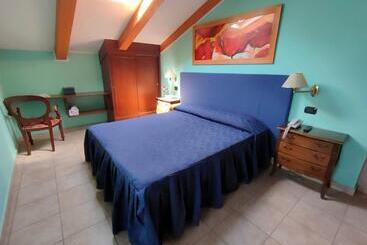 בית מלון כפרי Lion