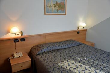 هتل Ristorante Locanda Milano