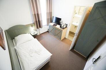 בית מלון כפרי Waldhalle