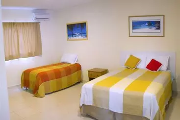 Las Brisas Hotel E Pousada