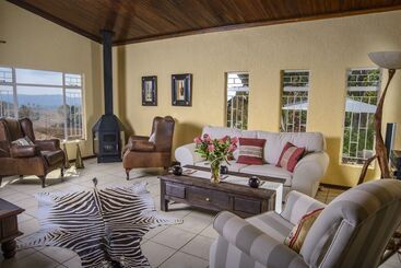 פנסיון Abangane Guest Lodge