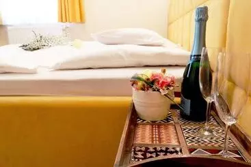 Pension (Hôtel basse catégorie) Soho