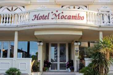 호텔 Mocambo Piscina E Spiaggia