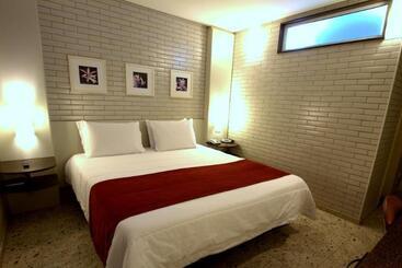 فندق Confiance Soho Batel