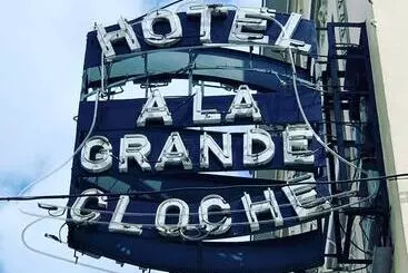 هتل La Grande Cloche