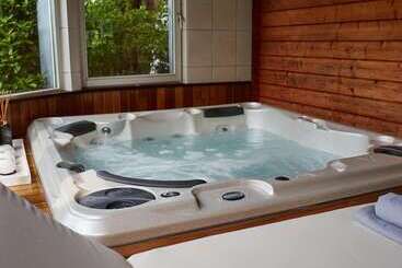 Отель Les Prés D'ondine