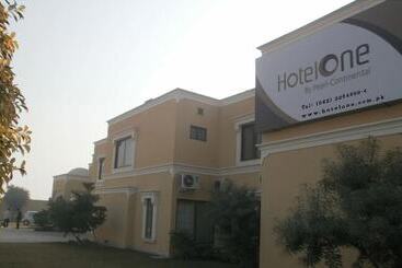 هتل One Bahawalpur