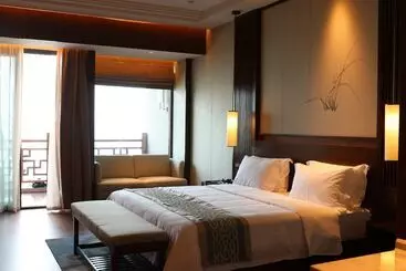 Отель Pingtian Peninsula