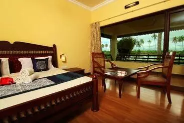 Manor Back Water Resort