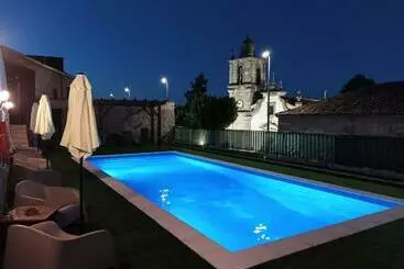 Hotelli The Village House By Cdv