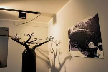 هتل Loharano Lodge