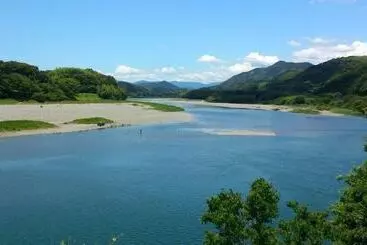 ホテル Tosawashi Kougeimura Qraud