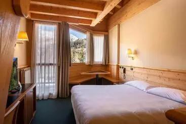 فندق Garni Pegra