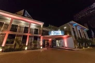호텔 Limeira Suites