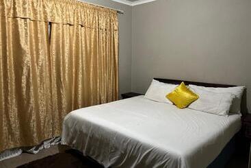 צימר Lux Contractors Accommodation