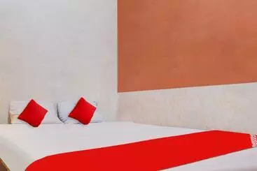 هتل Oyo 91051 Penginapan Pondok Ratu 354