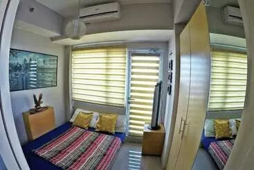 アパートホテル Chill Staycation At Grass Residences