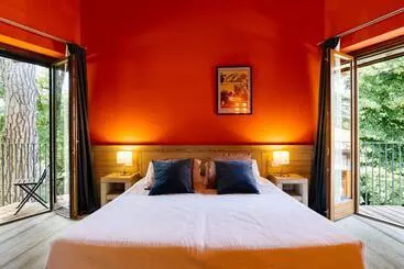Retkeilymaja Accademia Vine Lodge