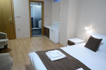 هتل آپارتمان City House Bitola