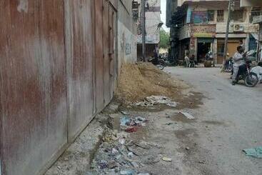 New Hotel Couple In Karachi