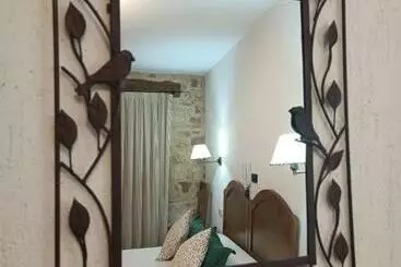 Hotell Hostal Decerca Prádena