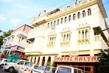 בית מלון כפרי Kalyan