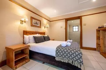 Hotel Numbi & Garden Suites