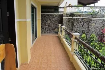 Resort The Manor At Puerto Galera