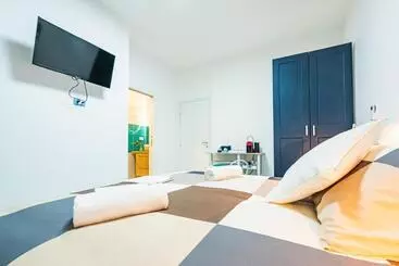 Bed and Breakfast L Approdo Via Ancona