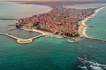 Bed and Breakfast Marina Sands Bijou Boutique Is An Excellent Choice For Travelers Visiting Obzor