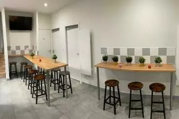 ユースホステル Ch 1 Chambre Toute équipée Avec Télévision