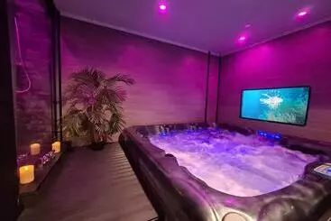 Aamiaismajoitus (B&B) Loveroom Sexyloveroom