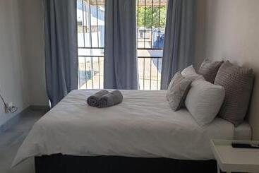 Pension Bayswater Guest Rooms