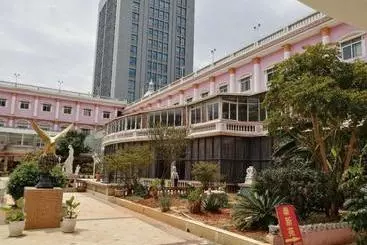 ホテル Royal Garden