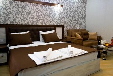 Emeg Hotel And Restaurant