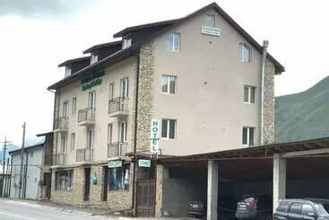 هتل Kazbegi Holiday