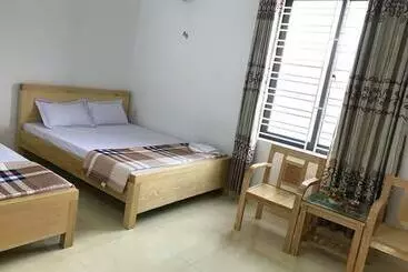 Bed & Breakfast Nhà Nghỉ Mạnh Bình