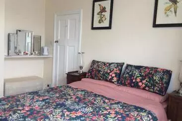 Bed and Breakfast Heatherdene House
