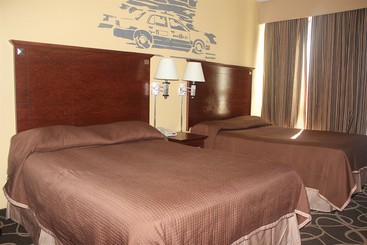 فندق Howard Johnson Inn Queens