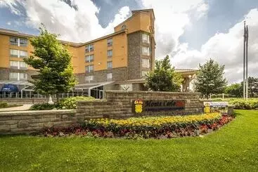 Szálloda Monte Carlo Inn & Suites Downtown Markham