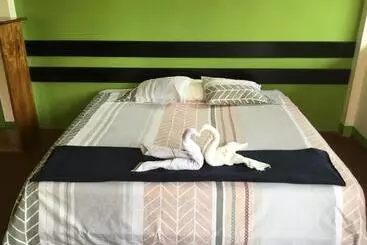 ベッドアンドブレックファースト Tambopata Hostel