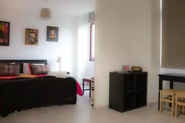Pensió Alameda Guest House 1