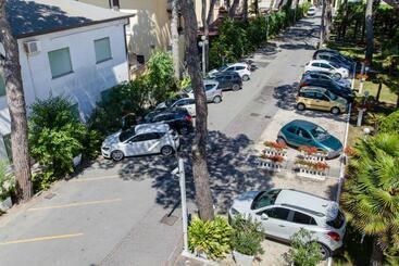 מלון דירות Residence Marina