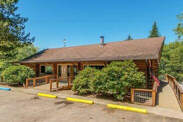 Chehalis Camping Resort Cottage 5